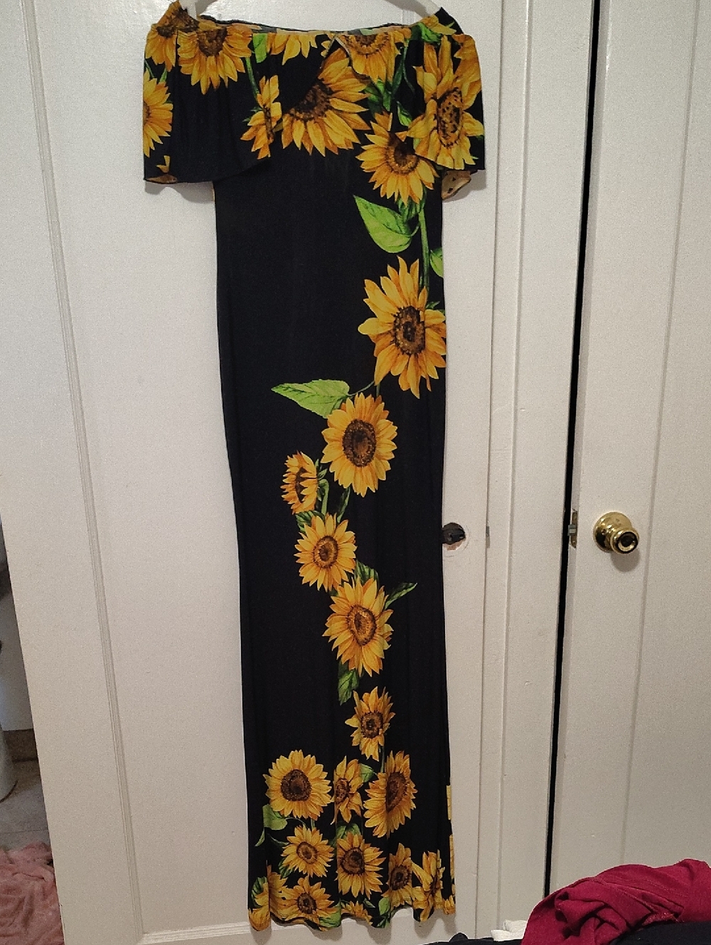 Off-Shoulder Black Sunflower Maxi Dress - Yellow Floral